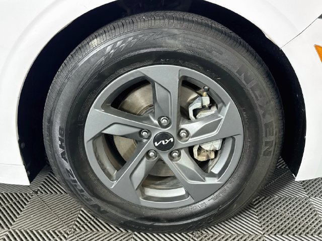 Used 2022 Kia K5 LX FWD image 26