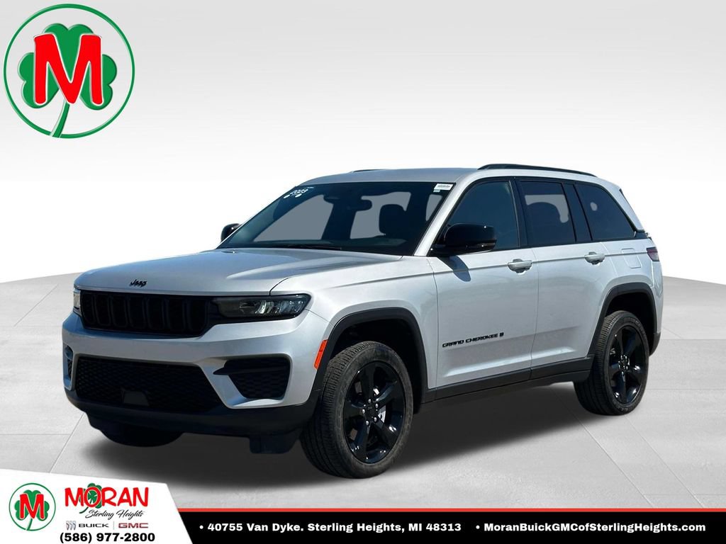 Used 2023 Jeep Grand Cherokee Altitude