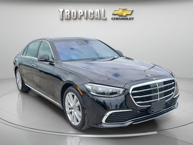 Used 2025 Mercedes-Benz S 500 4MATIC image 4