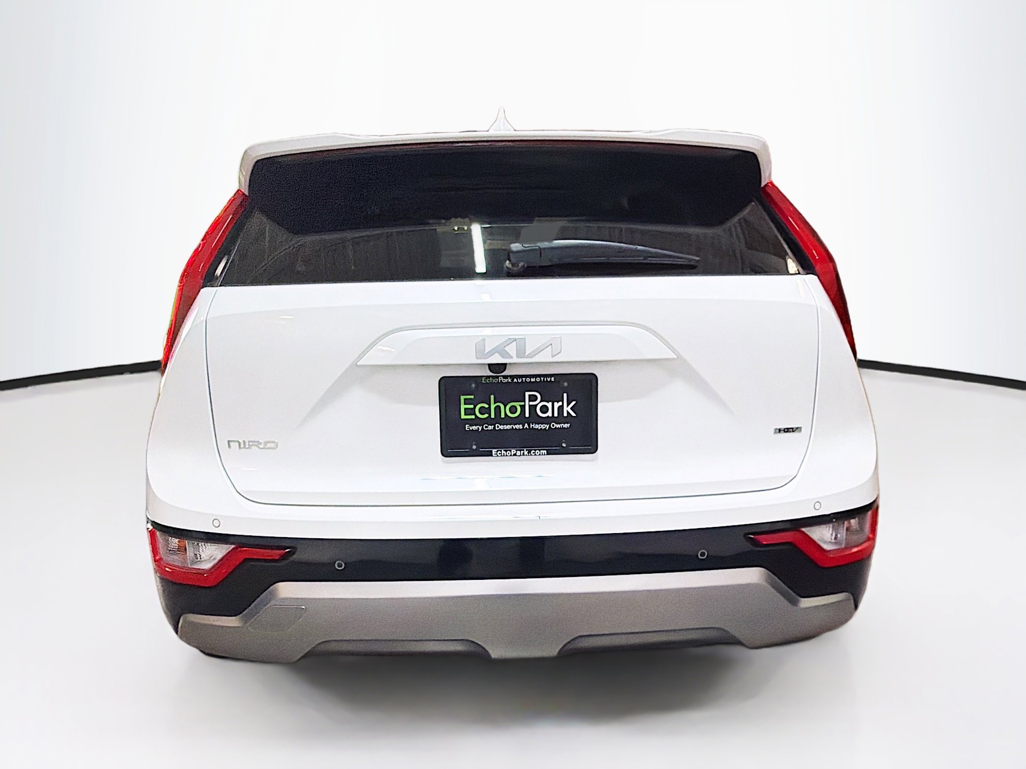 Used 2023 Kia Niro EX Touring image 7