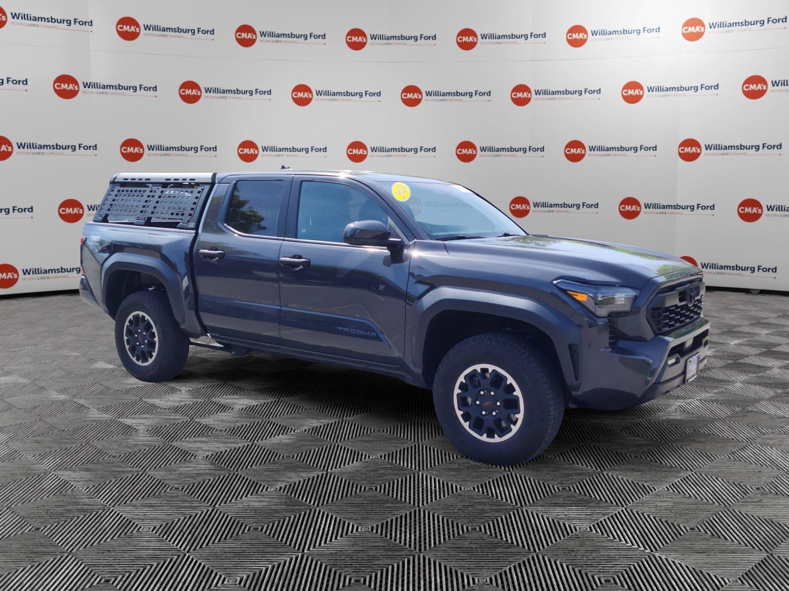 Used 2024 Toyota Tacoma TRD Off-Road image 7