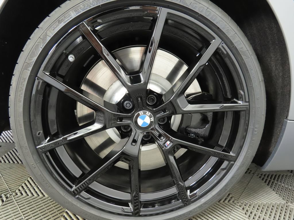 New 2026 BMW M850i xDrive w/ M Carbon Exterior Package image 32