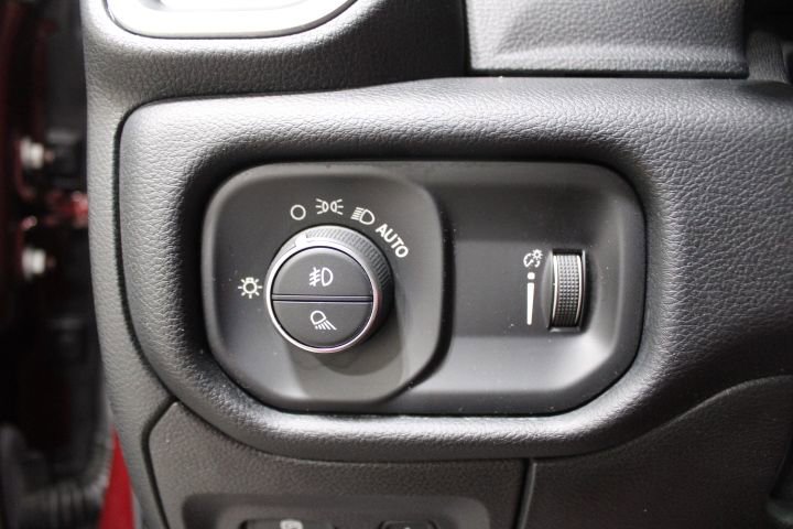 Used 2021 RAM 1500 Big Horn image 43