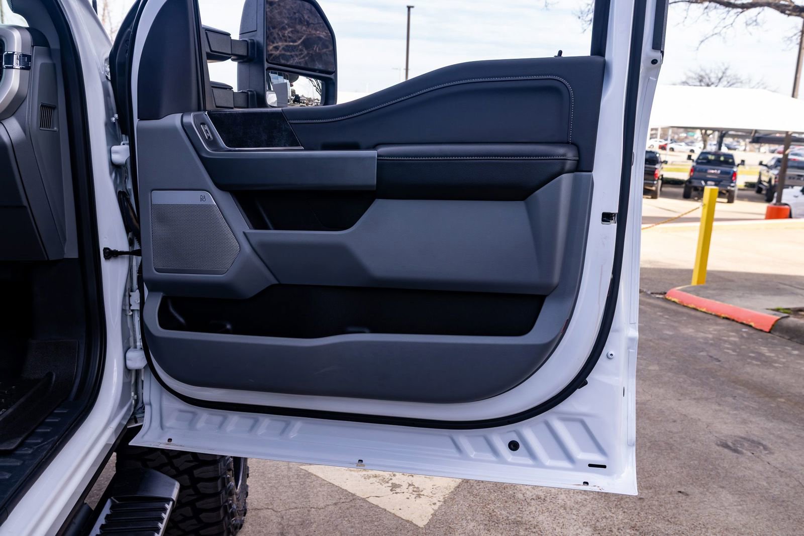 Used 2023 Ford F250 XLT w/ XLT Premium Package image 35