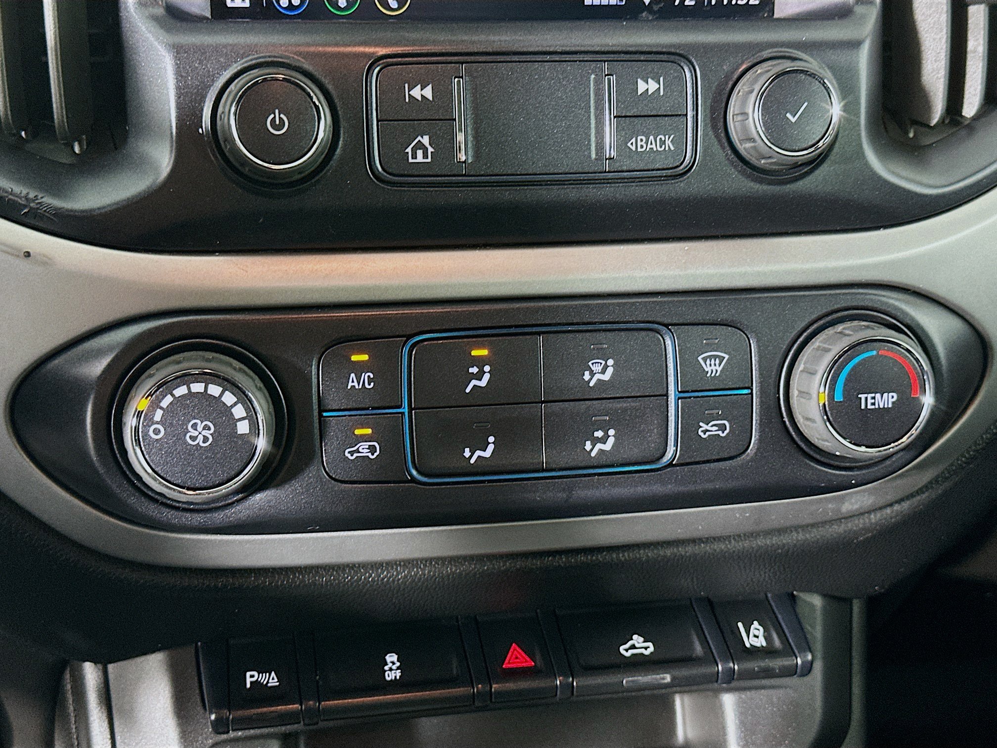 Used 2022 Chevrolet Colorado LT w/ Fleet Safety Package RWD image 23