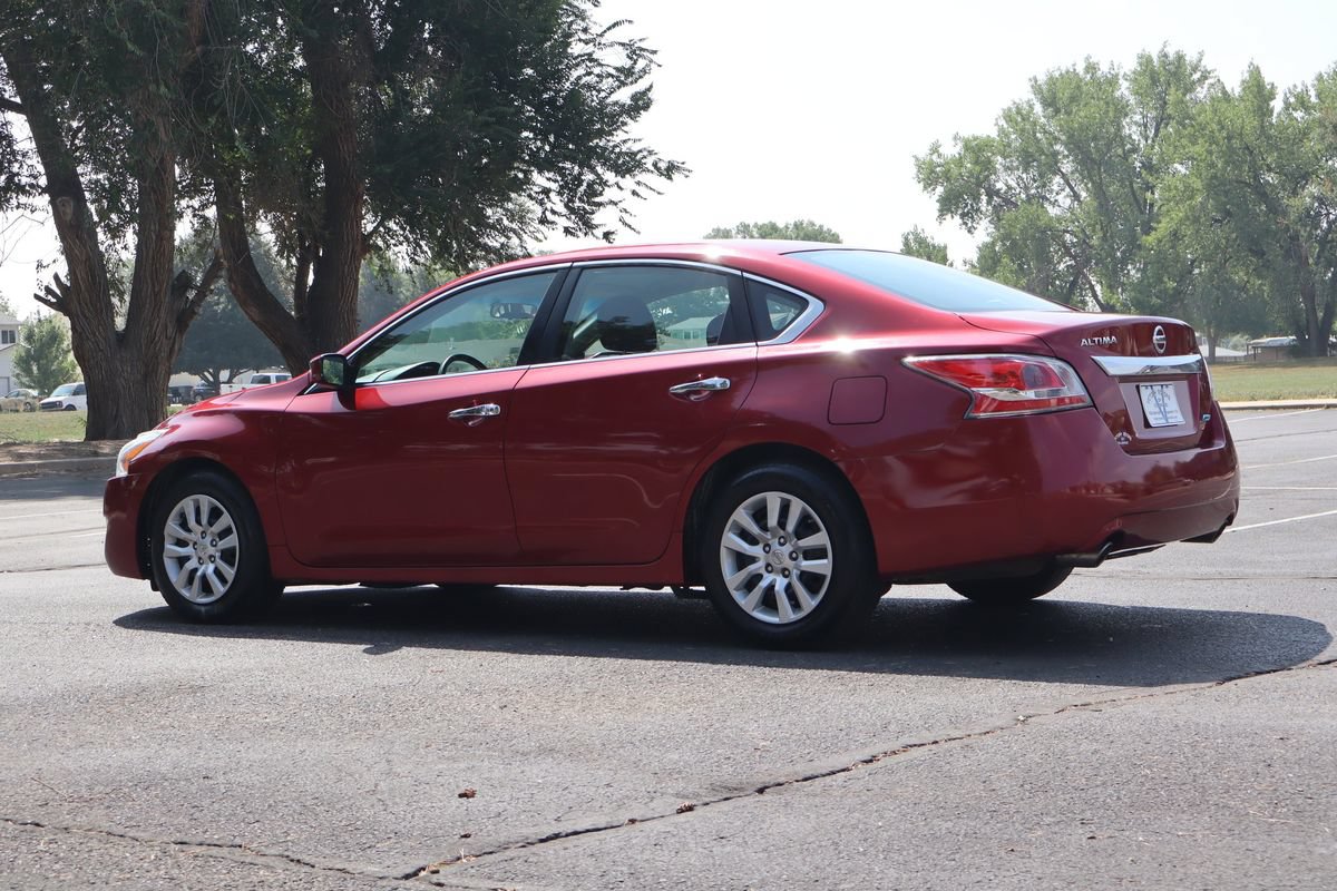 Used 2014 Nissan Altima 2.5 S FWD image 7