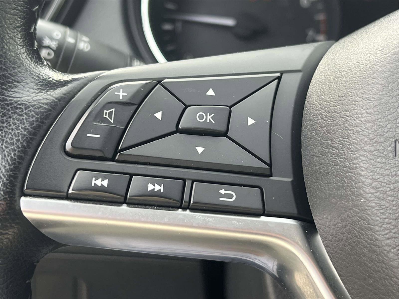 Used 2022 Nissan Rogue Sport SV image 22