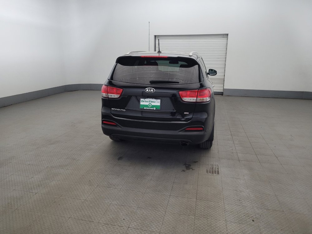 Used 2017 Kia Sorento AWD image 7