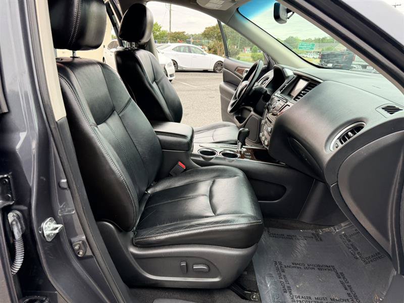 Used 2013 Nissan Pathfinder SL w/ Cargo Pkg FWD image 11