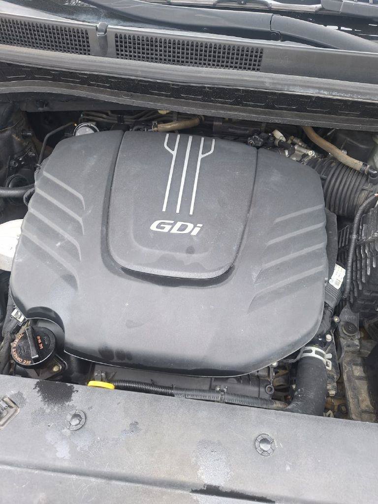 Used 2016 Kia Sedona LX w/ LX Convenience Package FWD image 4