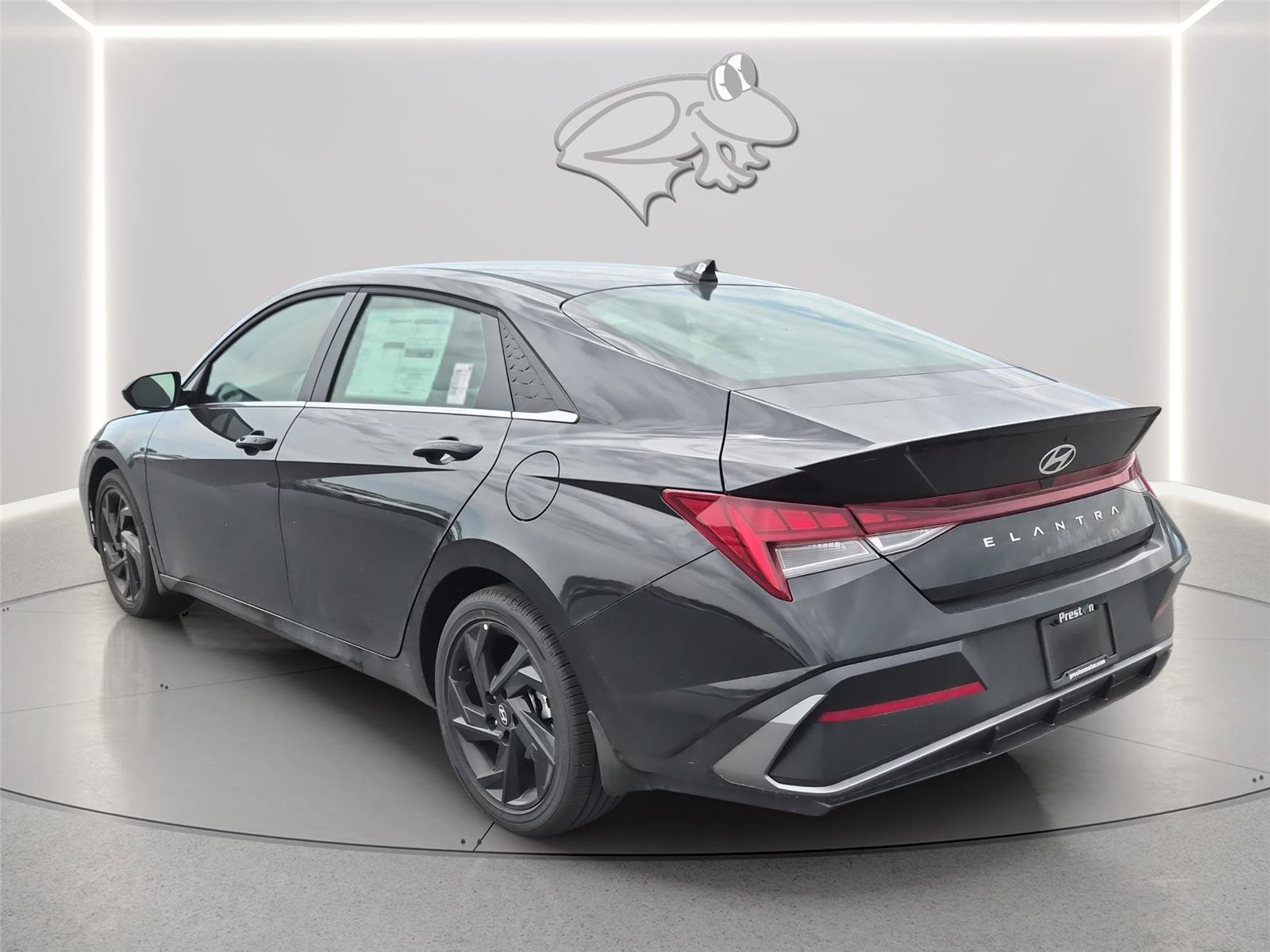 Used 2026 Hyundai Elantra SEL Sport Premium FWD image 4
