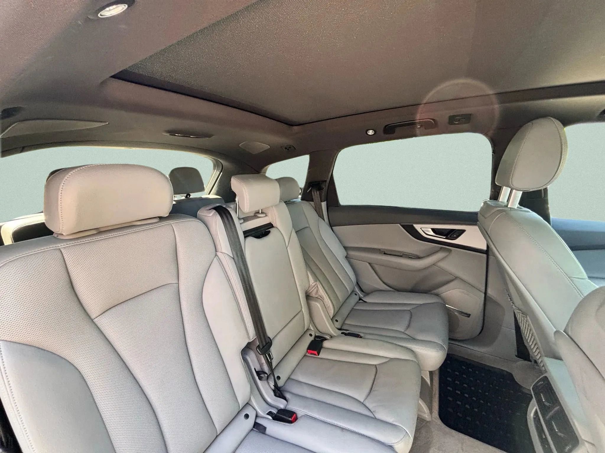 Used 2018 Audi Q7 2.0T Premium Plus w/ Premium Plus Package AWD/4WD image 19