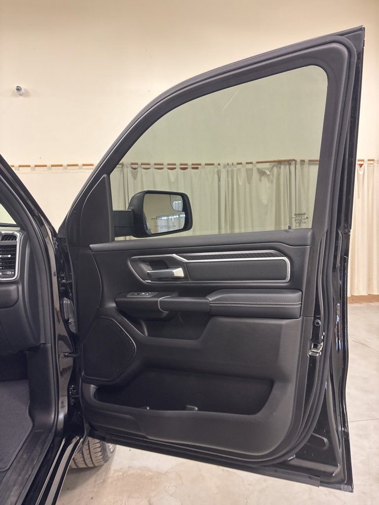 Used 2025 RAM 1500 Big Horn image 31