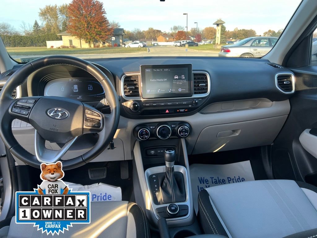 Certified 2023 Hyundai Venue SEL image 15