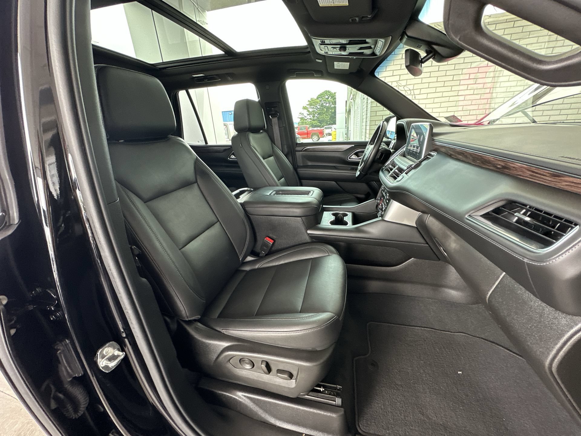 Certified 2021 Chevrolet Tahoe Z71 AWD/4WD image 28