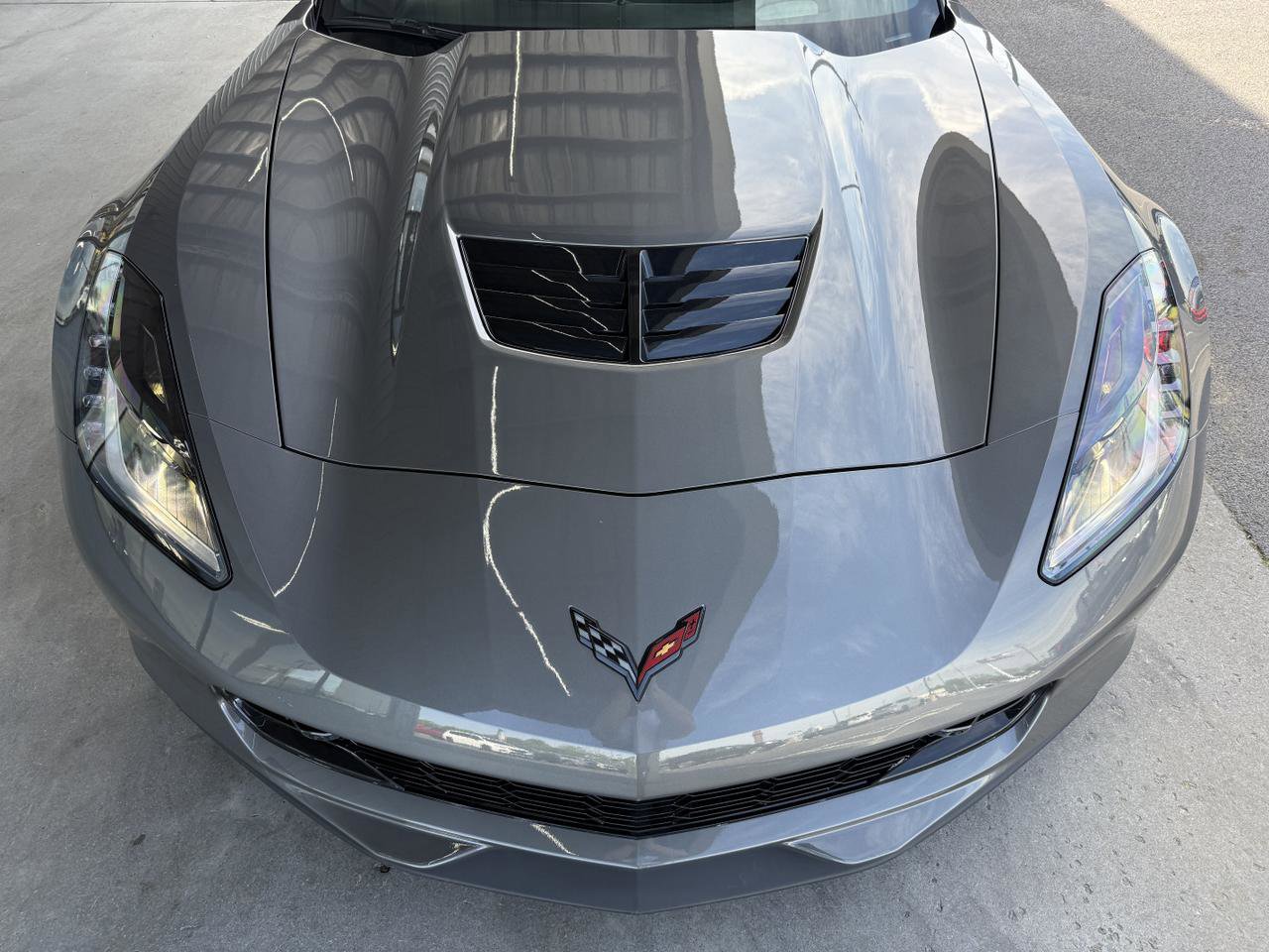Used 2016 Chevrolet Corvette Z06 w/ 3LZ Preferred Equipment Group RWD image 3