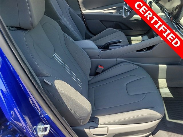 Used 2024 Hyundai Elantra SEL image 14