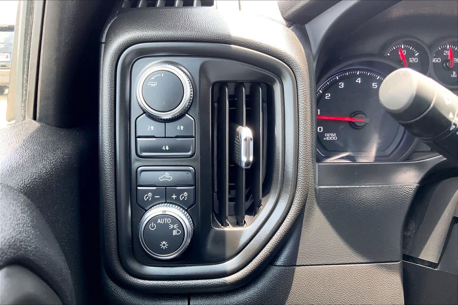 Certified 2021 GMC Sierra 2500 4x4 Double Cab w/ Convenience Package image 33