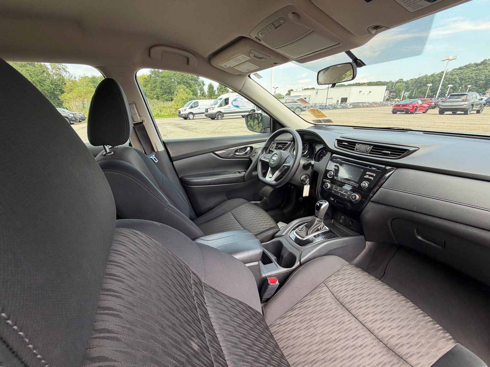 Used 2017 Nissan Rogue S AWD/4WD image 37