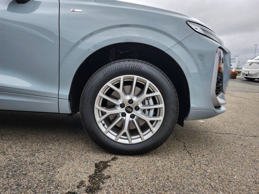 New 2026 Audi Q3 quattro 2.0T AWD/4WD image 14