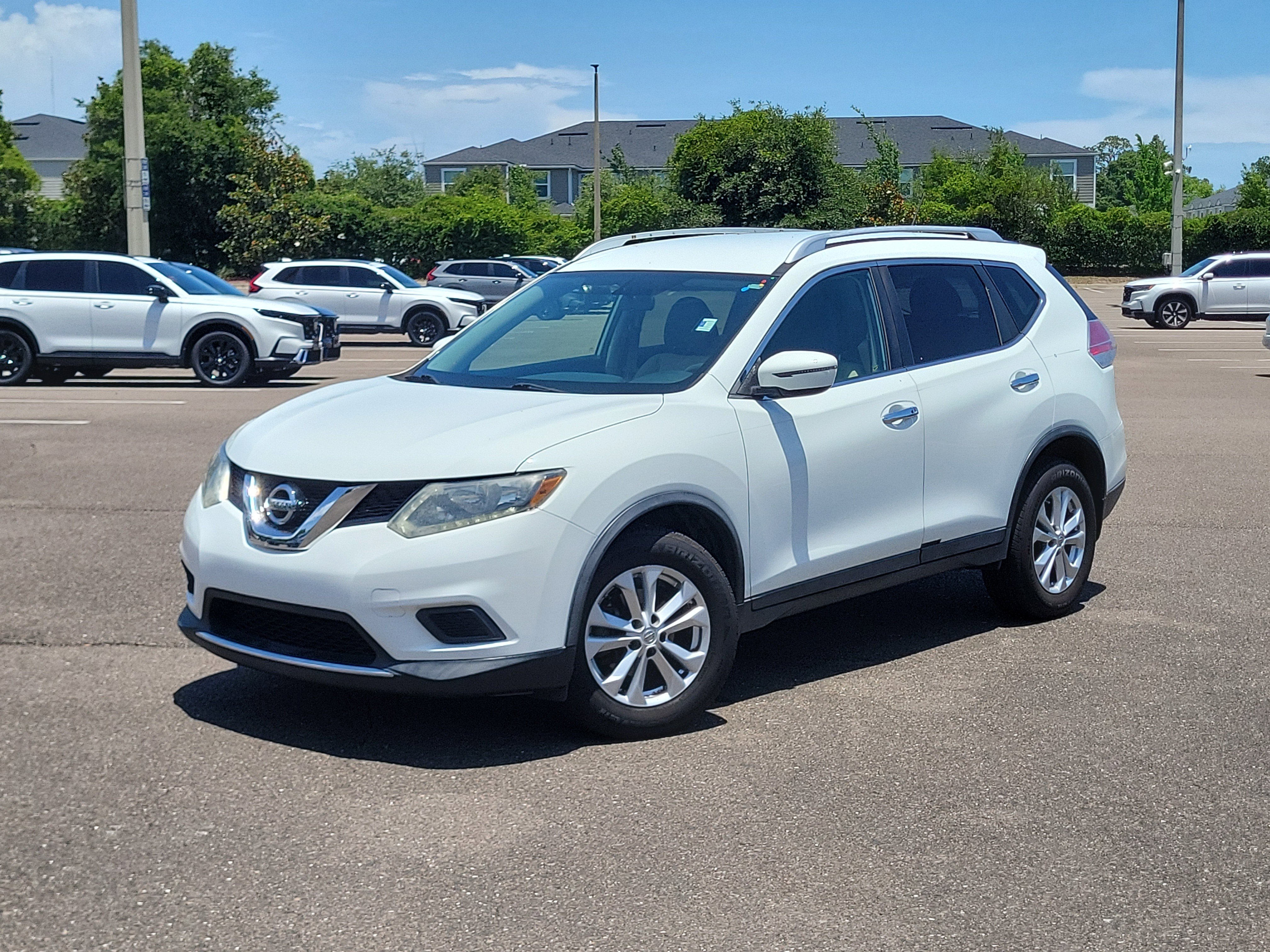 Used 2016 Nissan Rogue SV