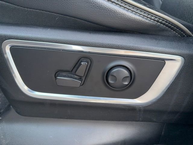 Used 2024 RAM 1500 Laramie image 12