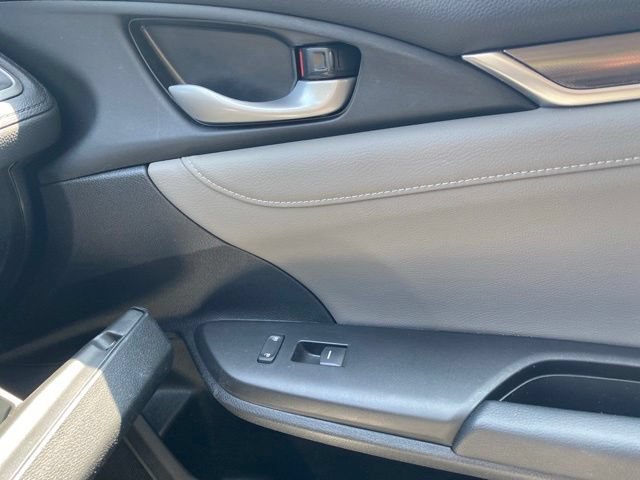 Used 2019 Honda Civic EX-L image 22