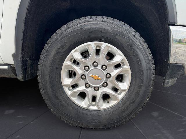 Used 2024 Chevrolet Silverado 2500 LTZ w/ LTZ Convenience Package AWD/4WD image 14