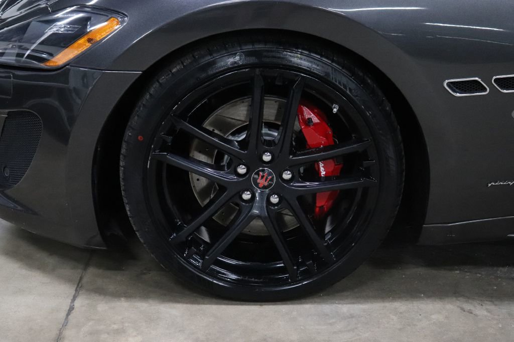 Used 2017 Maserati GranTurismo MC image 28