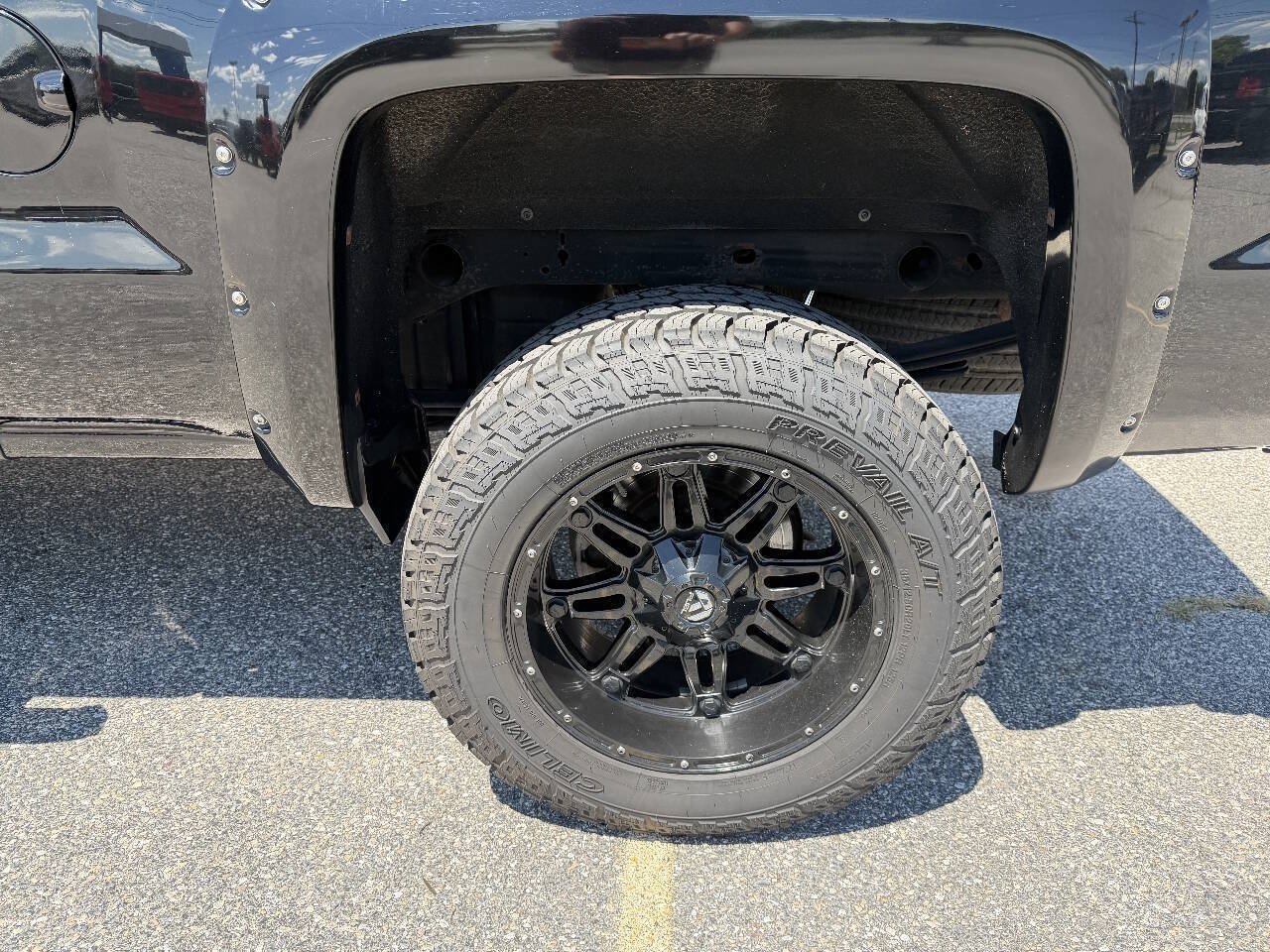Used 2018 Chevrolet Silverado 1500 LT AWD/4WD image 29