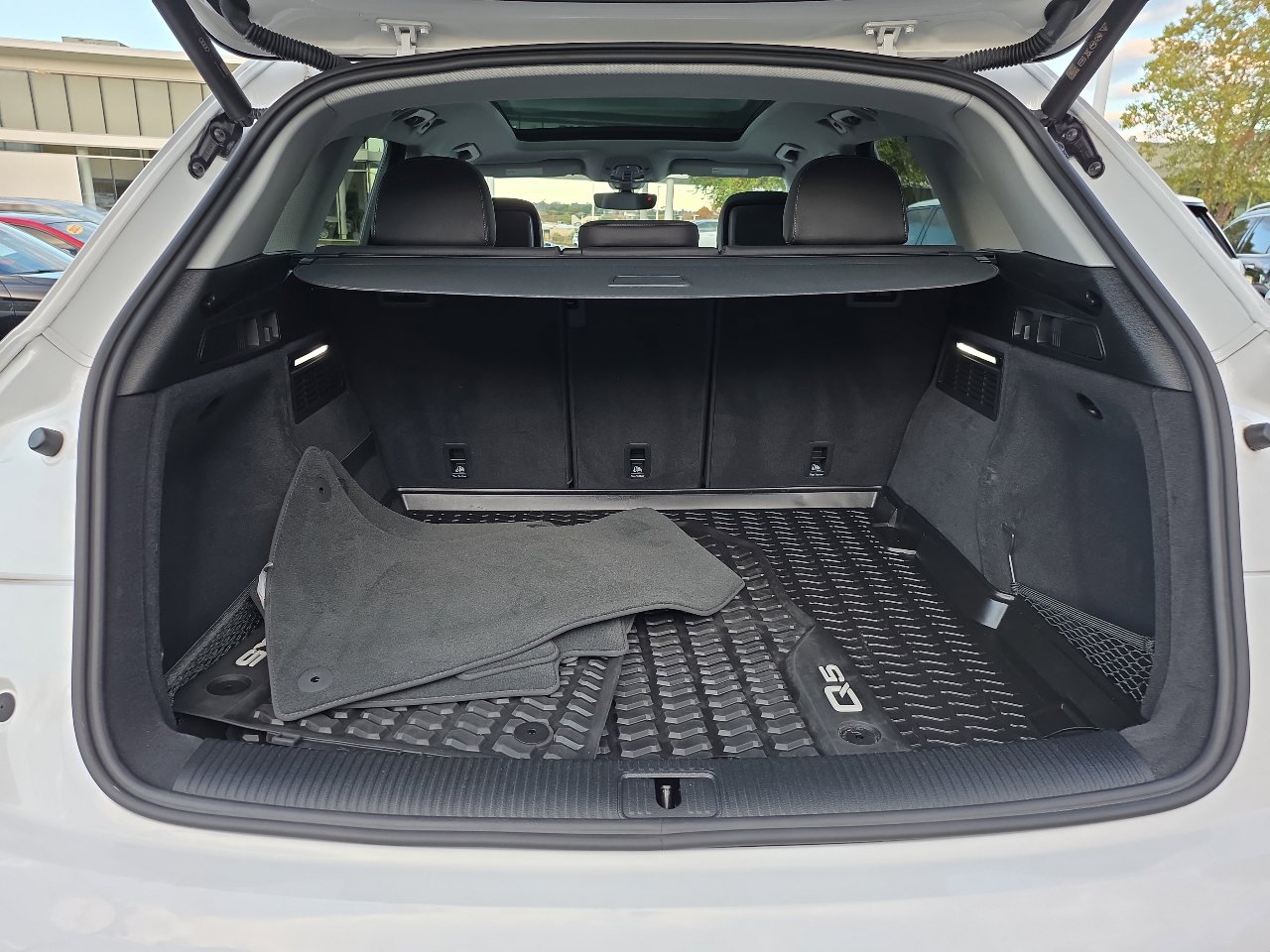 Used 2023 Audi Q5 2.0T Premium w/ Convenience Package image 75