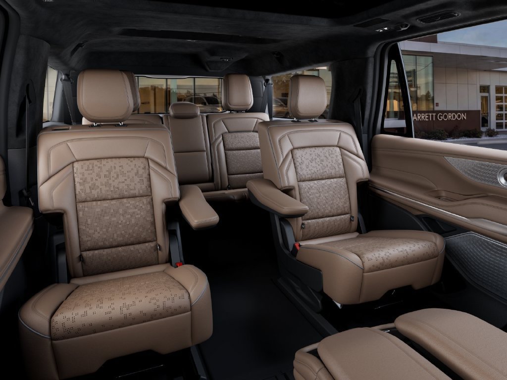 New 2027 Lincoln Navigator L Black Label AWD/4WD image 11