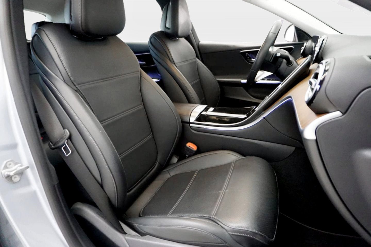Used 2023 Mercedes-Benz C 300 Sedan image 22