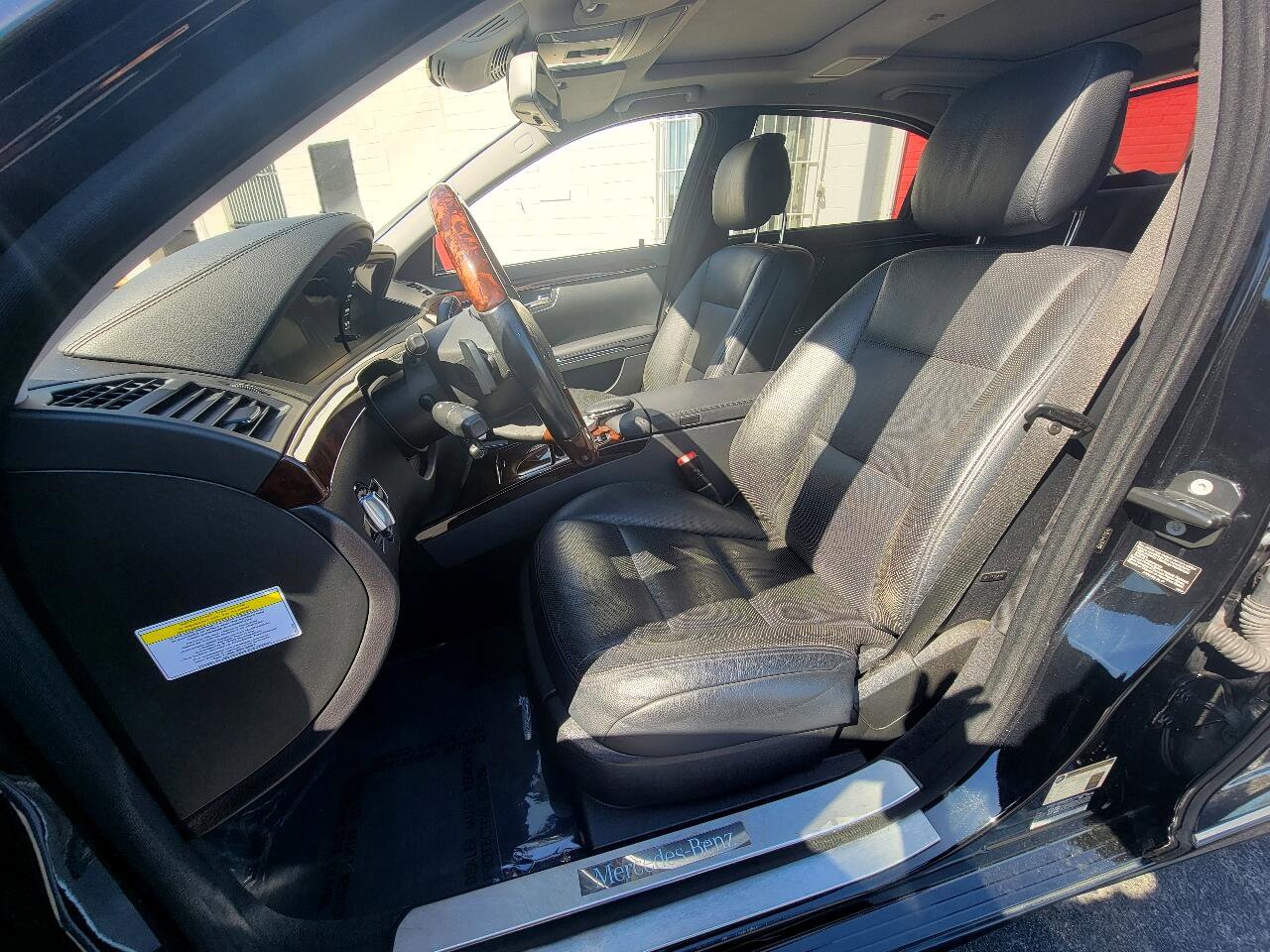 Used 2013 Mercedes-Benz S 550 4MATIC w/ Sport Pkg image 19