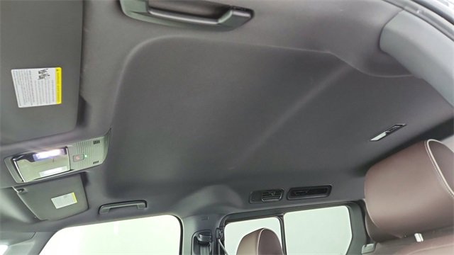 Used 2025 Volkswagen ID. Buzz Pro S image 51