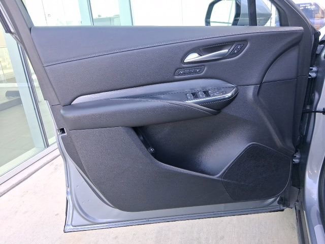 Certified 2025 Cadillac XT4 Premium Luxury AWD/4WD image 17