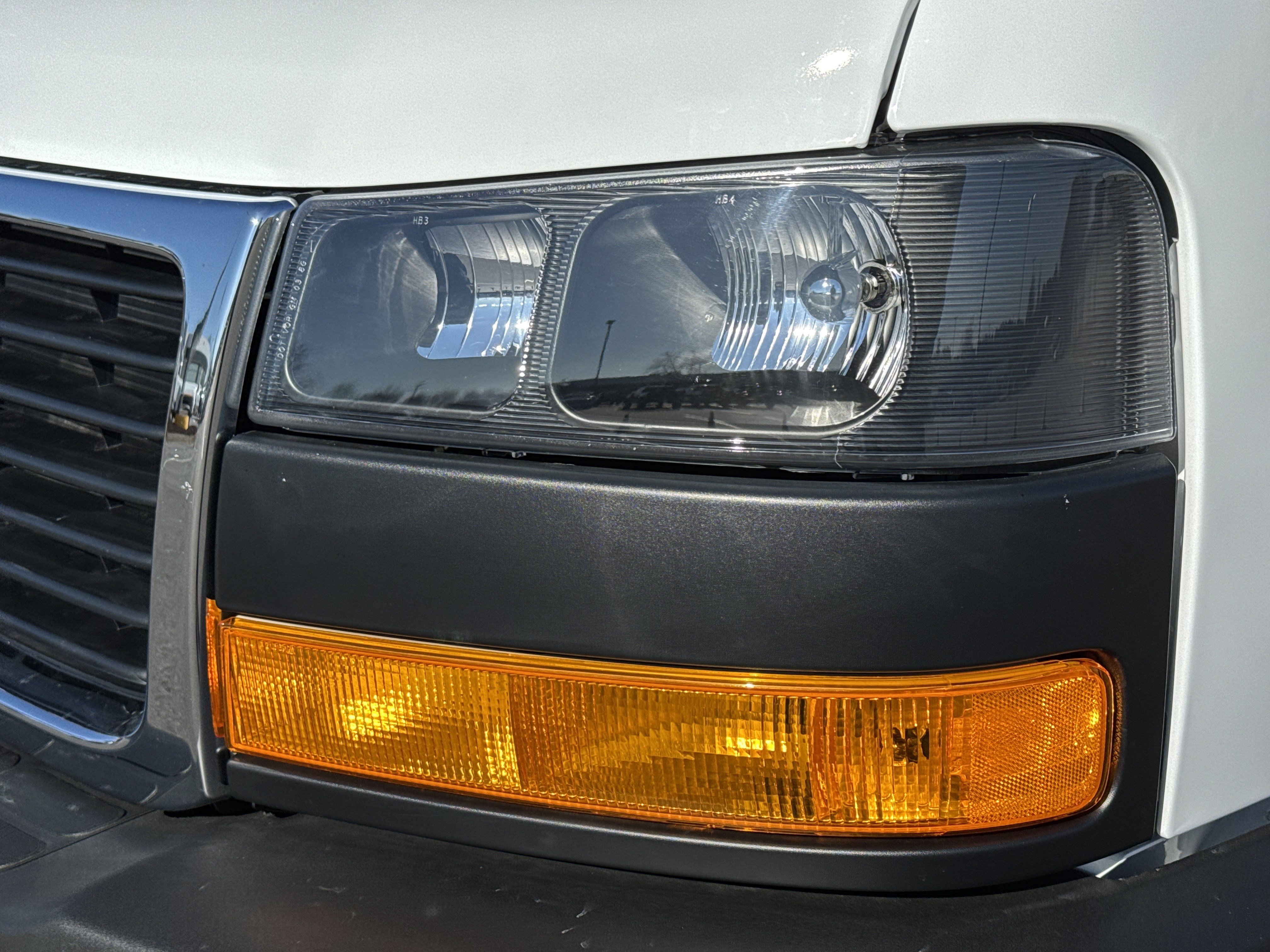 New 2026 GMC Savana 3500 w/ Power Convenience Package RWD image 6