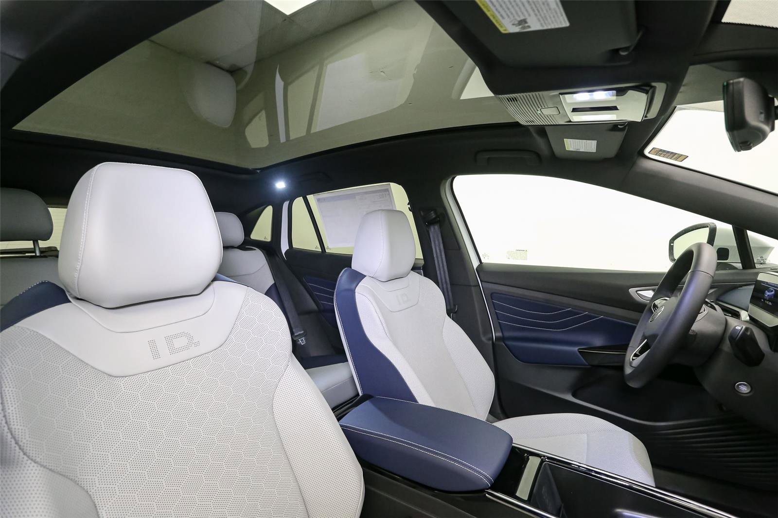 New 2025 Volkswagen ID.4 Pro S Plus AWD/4WD image 13