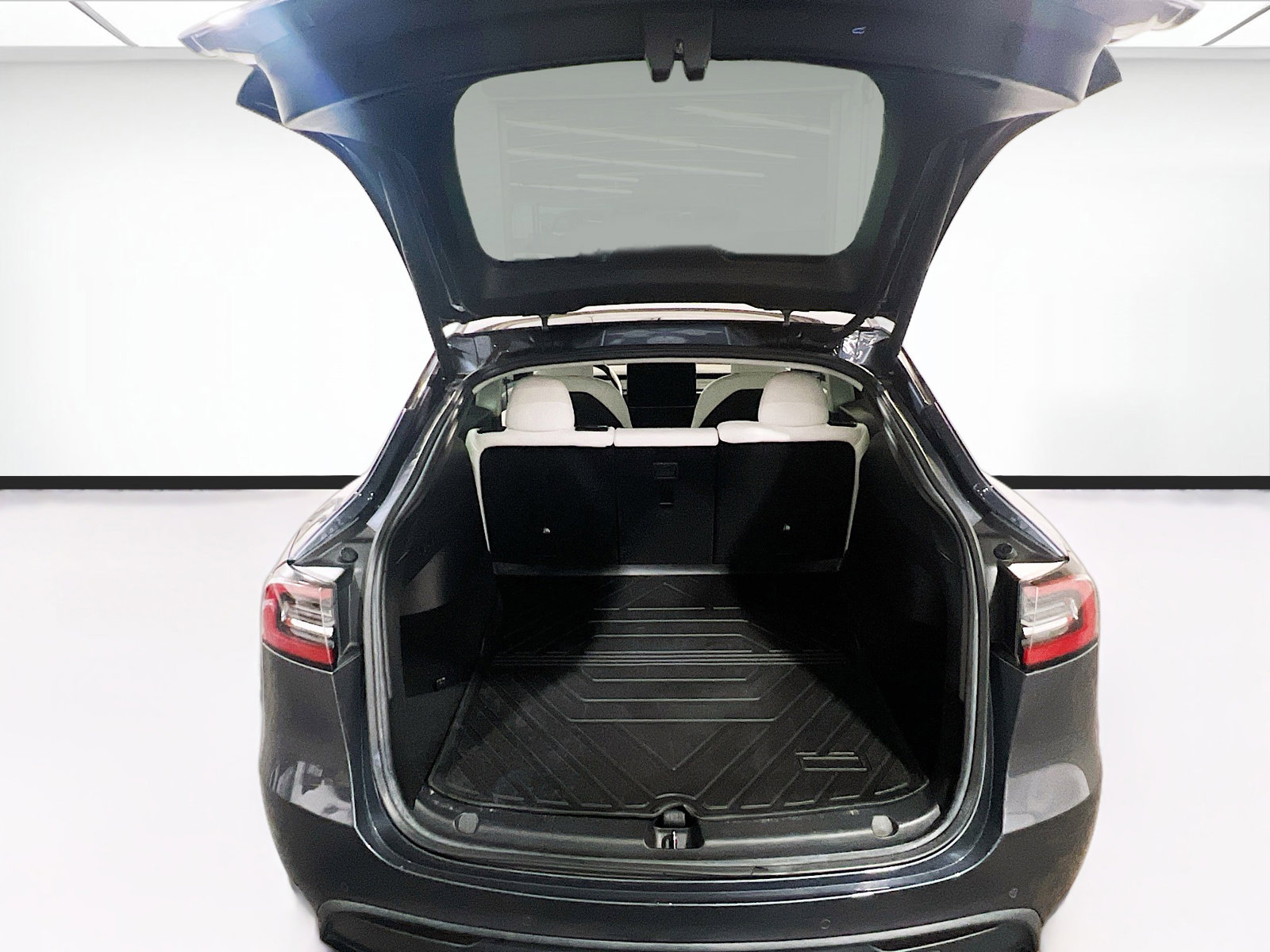 Used 2022 Tesla Model Y Performance AWD/4WD image 20