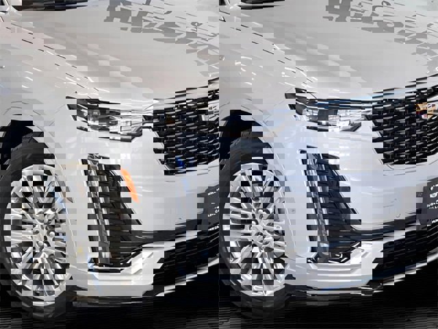 Used 2020 Cadillac XT6 Premium Luxury image 38