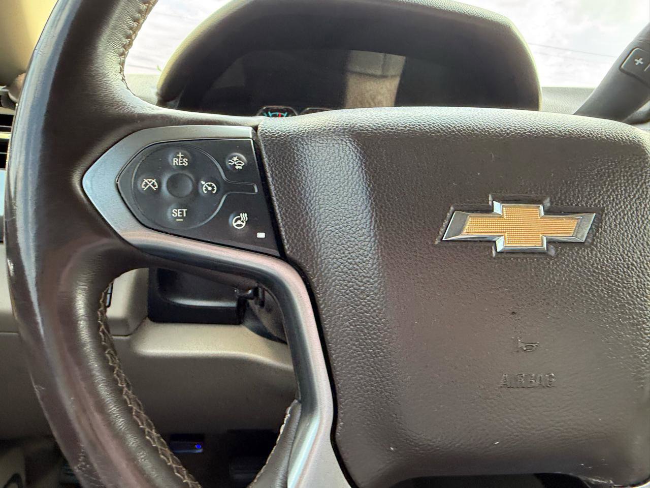 Used 2015 Chevrolet Tahoe LT w/ Luxury Package RWD image 24