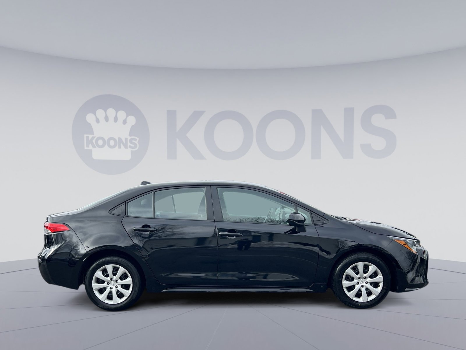 Used 2024 Toyota Corolla LE image 8