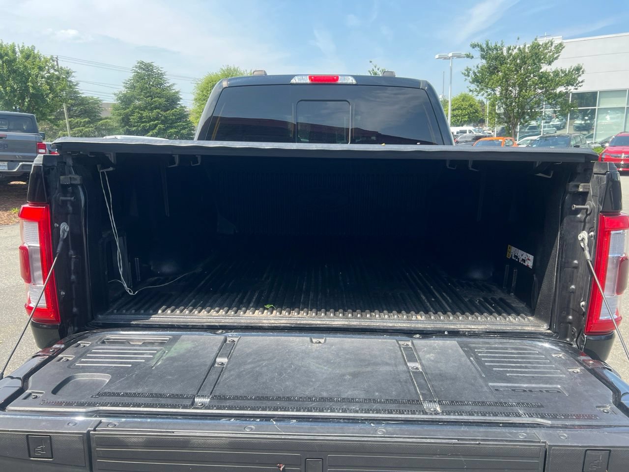 Used 2023 Ford F150 Lariat w/ Equipment Group 502A High AWD/4WD image 18