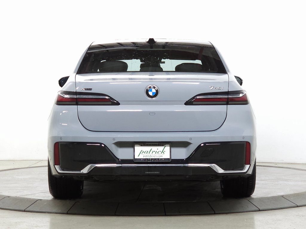 Used 2026 BMW 740i xDrive AWD/4WD image 6