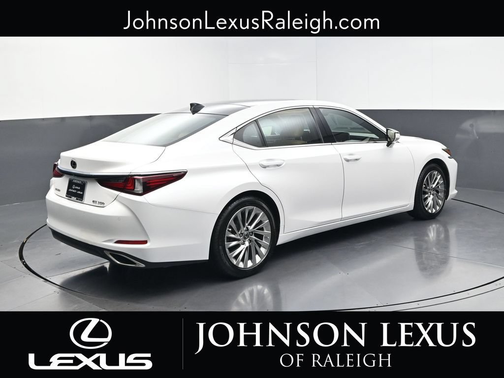 Used 2019 Lexus ES 350 Ultra Luxury w/ Accessory Package FWD image 9