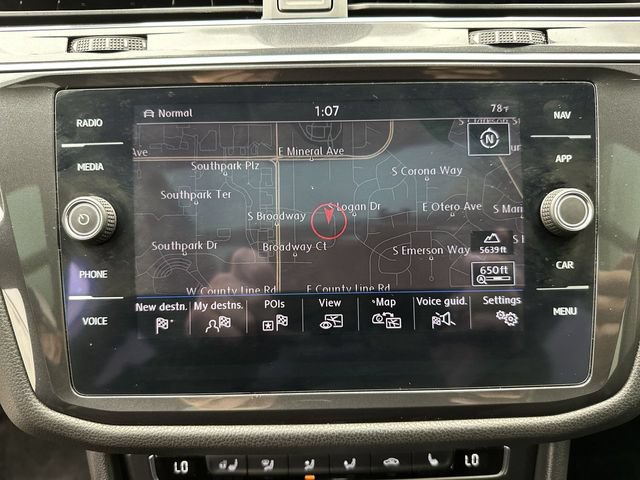 Used 2018 Volkswagen Tiguan SEL Premium w/ 3rd Row Seat Package AWD/4WD image 18