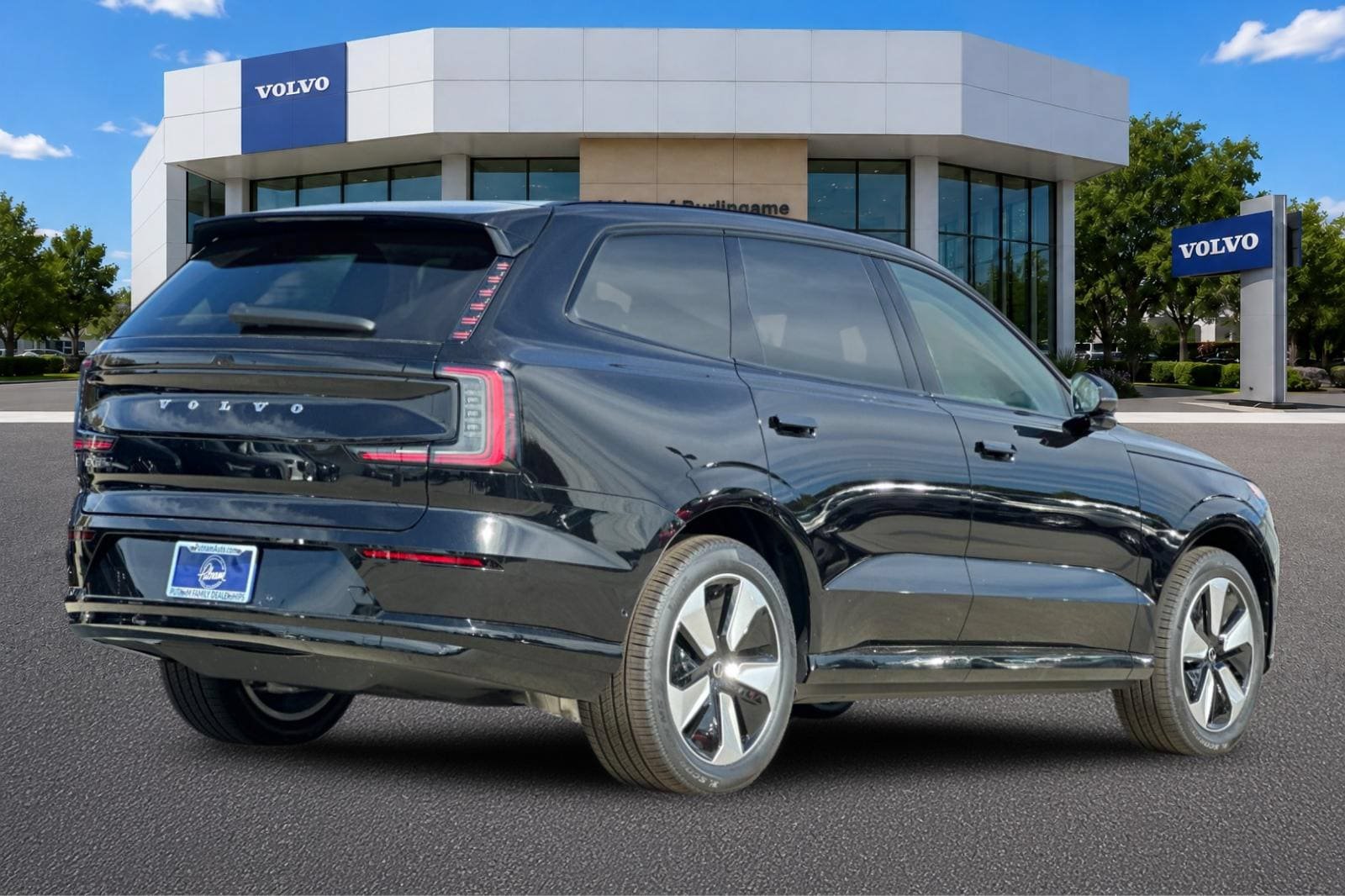 New 2026 Volvo EX90 Plus AWD/4WD image 3