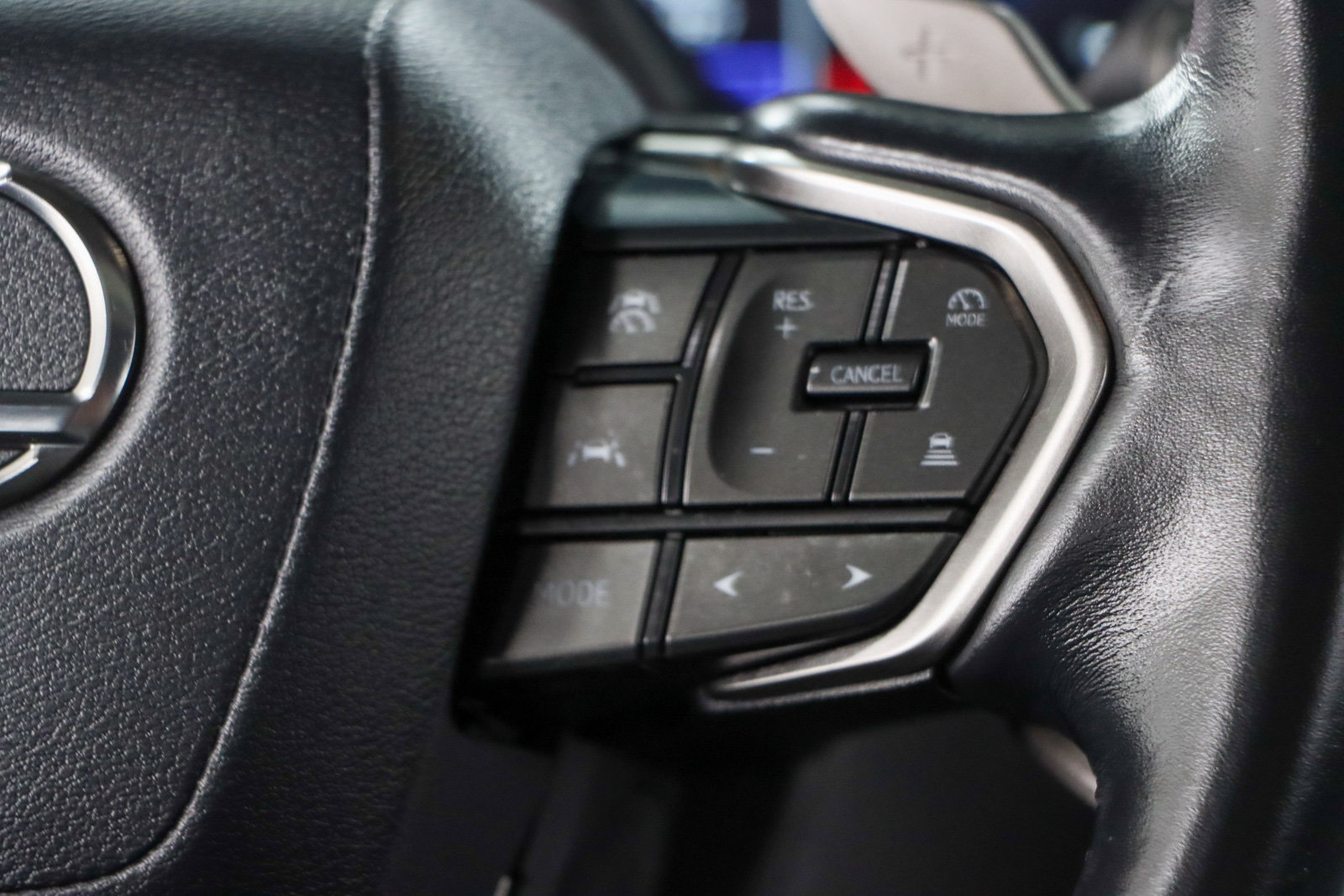 Used 2024 Lexus GX 550 w/ Accessory Package (31) AWD/4WD image 15