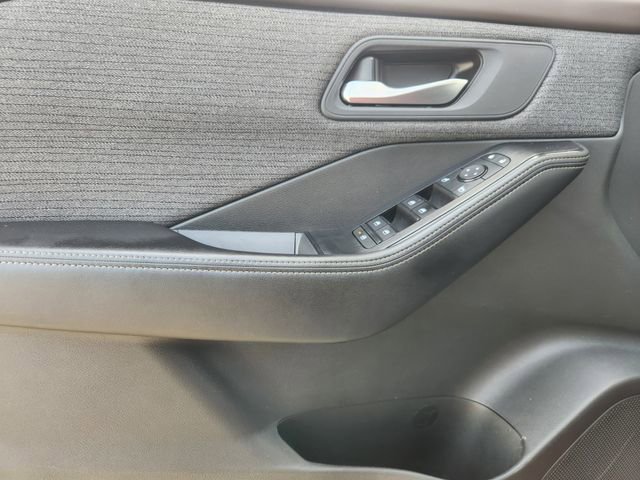 Certified 2022 Nissan Rogue SV image 20