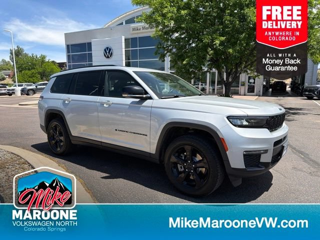 Used 2022 Jeep Grand Cherokee L Limited w/ Black Appearance Package AWD/4WD video 1